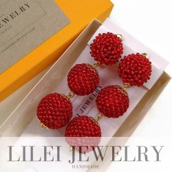 Красные серьги клипсы из бисера бон бон, вечерние серьги, украшение на праздник (ручная работа) Lilei Jewelry